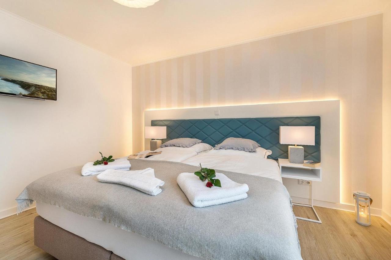 Apartmenthaus Am Park Am Park 04 プレロー エクステリア 写真
